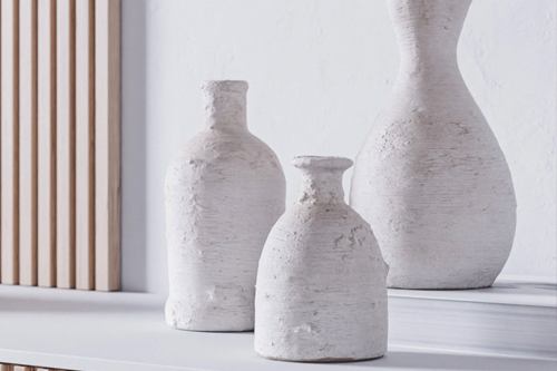 锈瓷花瓶模型，白色烧瓶